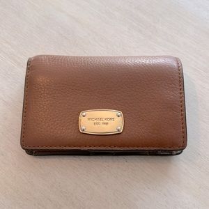 Michael Kors Bifold Pebble Wallet